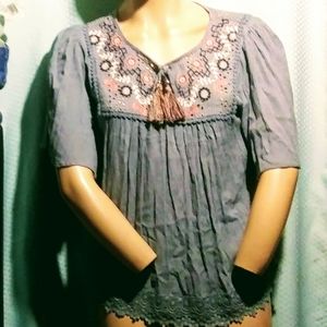 Almost Famous blouse NWT